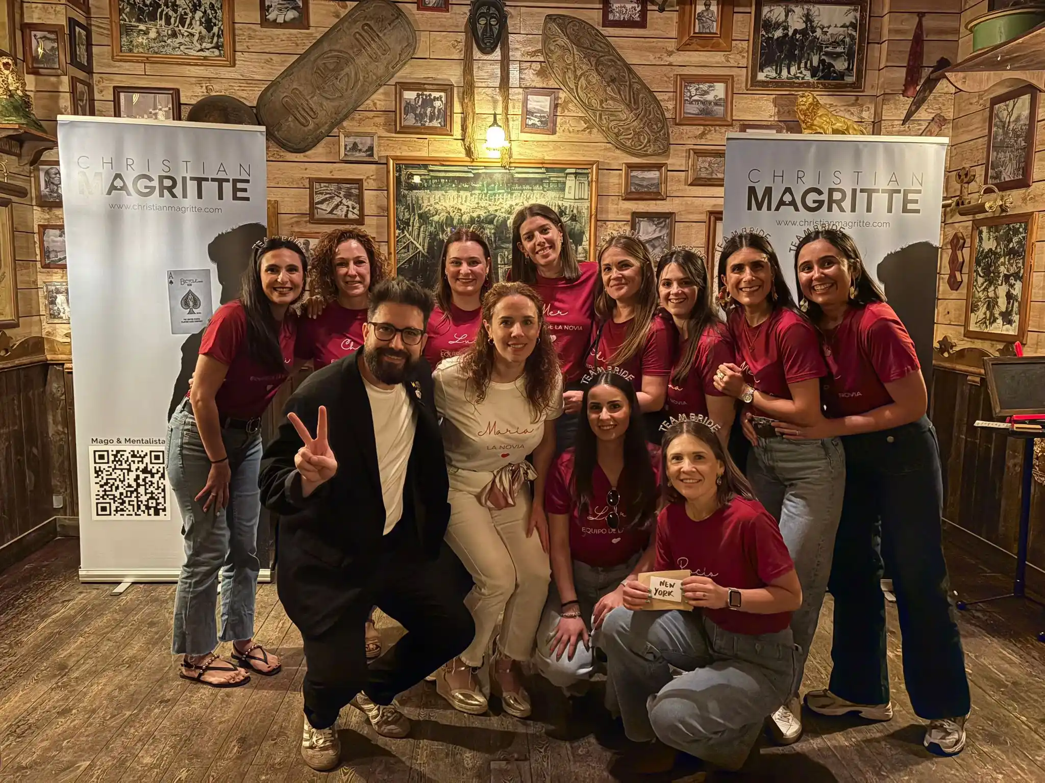 Magia de cerca en el cóctel de una boda en Badajoz