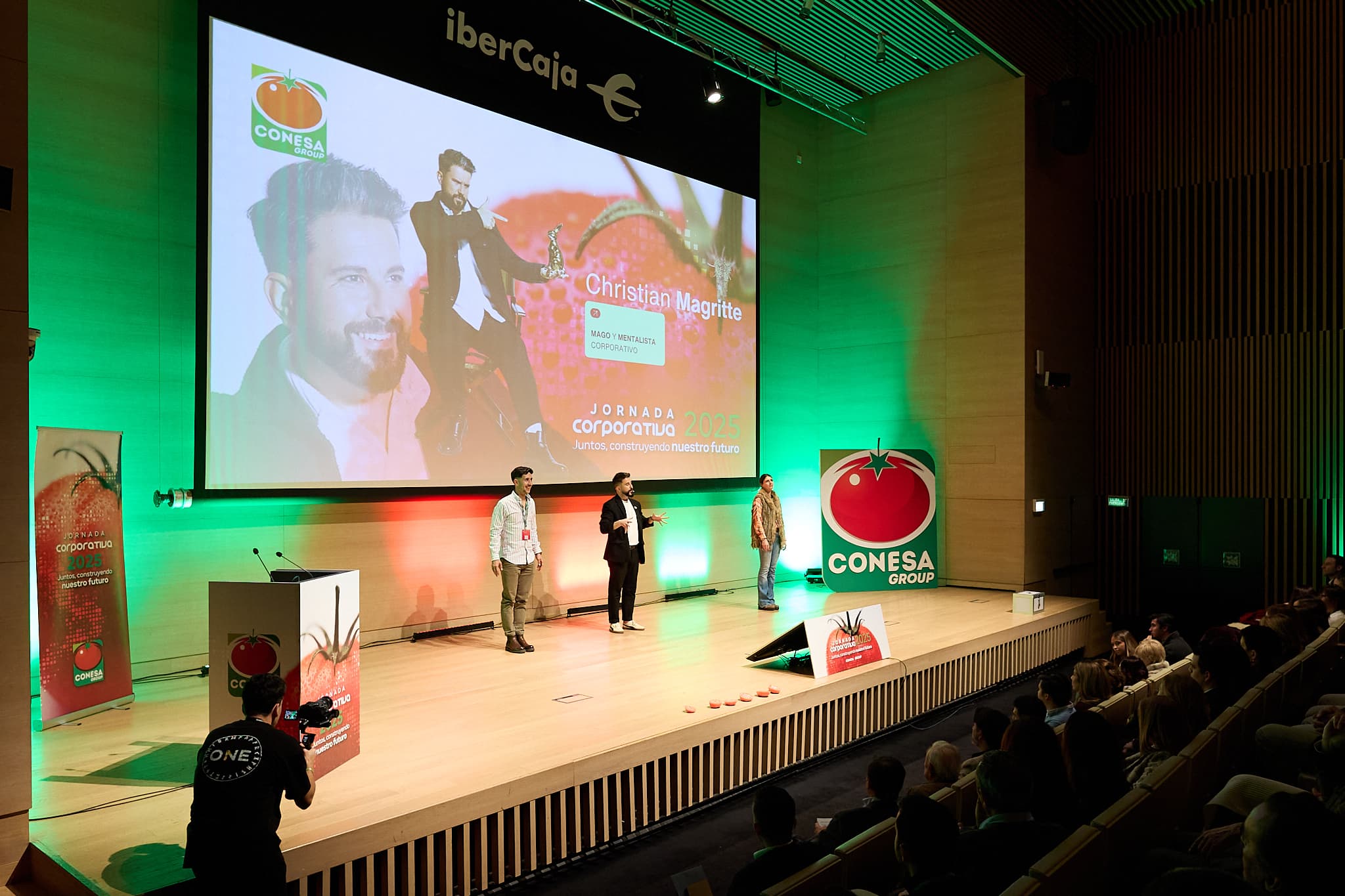 Momento de magia en empresa de Sevilla